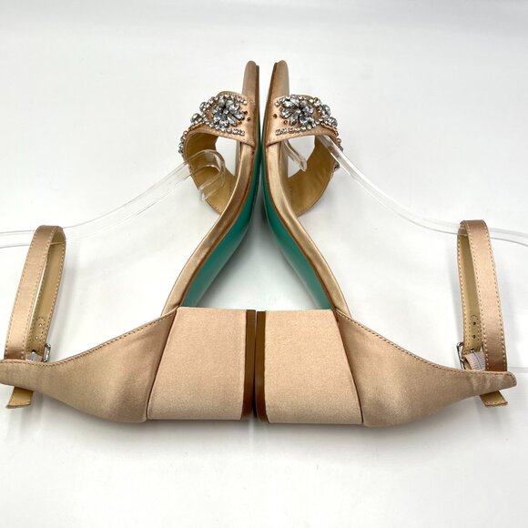 Betsey Johnson Size 5.5 Mel Champagne Satin Low Block Heels Dress Sandals‎ Shoes - Picture 11 of 16